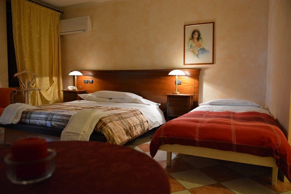 Hotel Due Colonne San Bonifacio Exterior photo